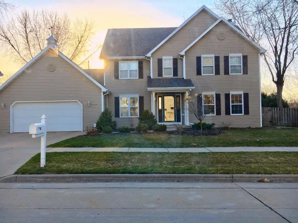 4100 N Foxcroft Ct, Appleton, WI 54913