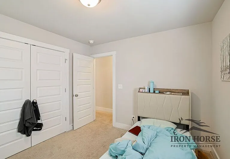 484 Park West Blvd — Photo 21