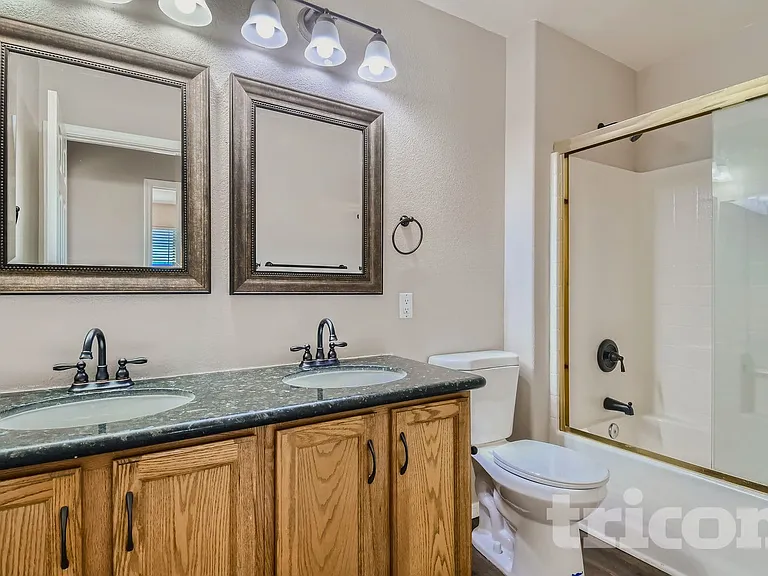 15028 W Honeysuckle Ln — Photo 4