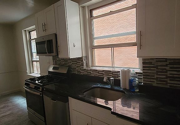 2nd image of 402 Ocean Pkwy APT 309