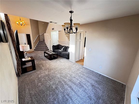 3rd image of 1808 Cedar Bluffs Way
