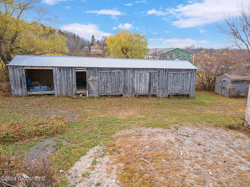 5th image of 311 Fitzdom Road