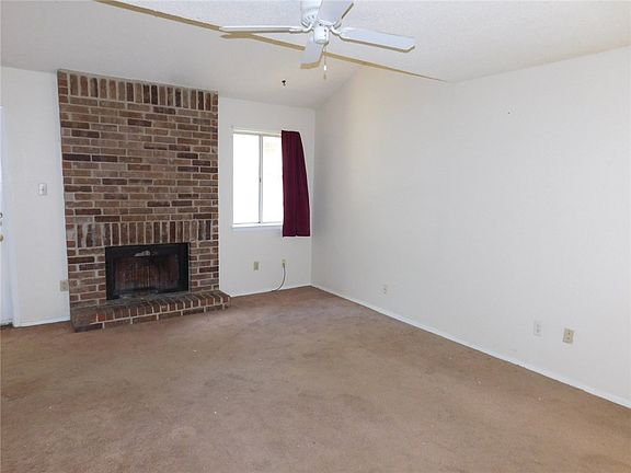 3rd image of 4500 Dorsett Oaks Cir #B