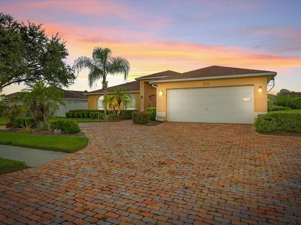 1711 Glen Oak Ln, Lutz, FL 33549