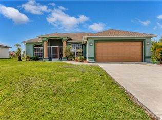 4113 20th St SW, Lehigh Acres, FL 33971