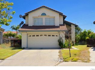 856 Dolphin Dr, Perris, CA 92571