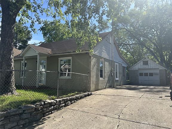 2nd image of 276 S Mary Ellen St
