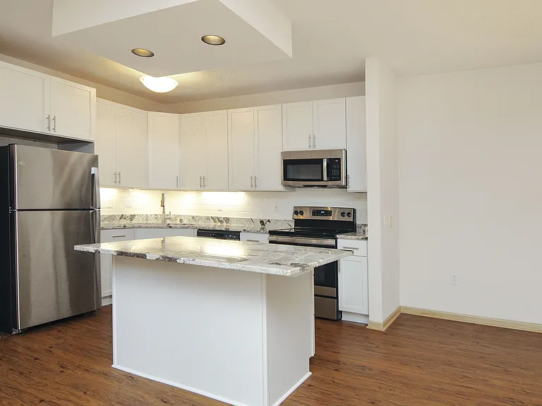 Yorktown Estates Apartments — Photo 55