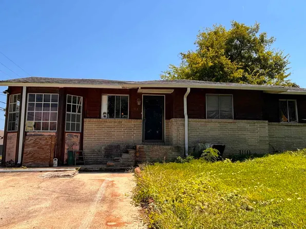 713 Spring St, Fultondale, AL 35068
