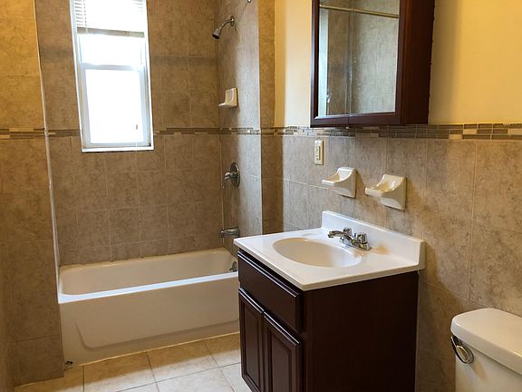 2nd image of 565 Bergen Ave APT 43
