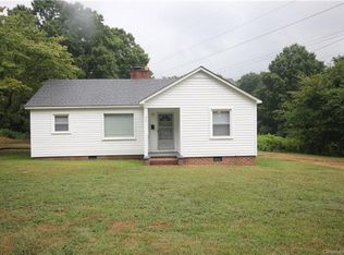 301 Dakota St, Charlotte, NC 28216