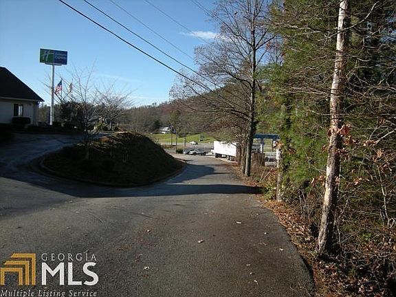 4th image of 120 White Oak Ln