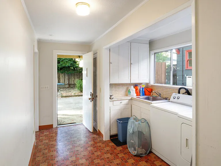 5554 Taft Ave — Photo 20