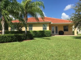 10599 Longleaf Ln, Wellington, FL 33414