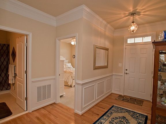 2nd image of 6 Laurel Pine Ct