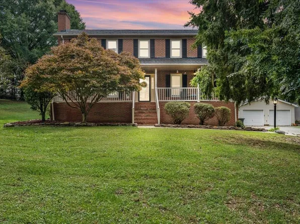 708 Tuscarora Dr, Danville, VA 24540