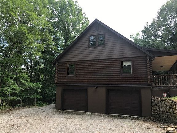 2nd image of 1455 Beverly Ln