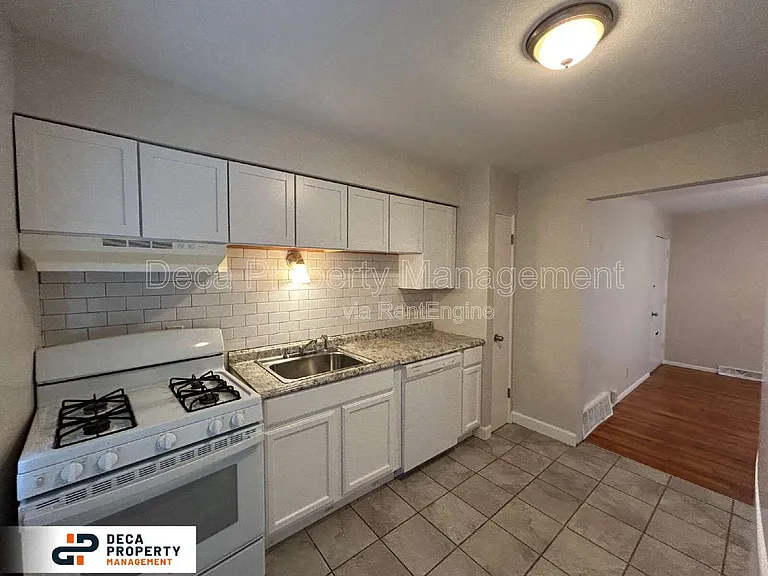 440 Eichelberger St #A — Photo 5