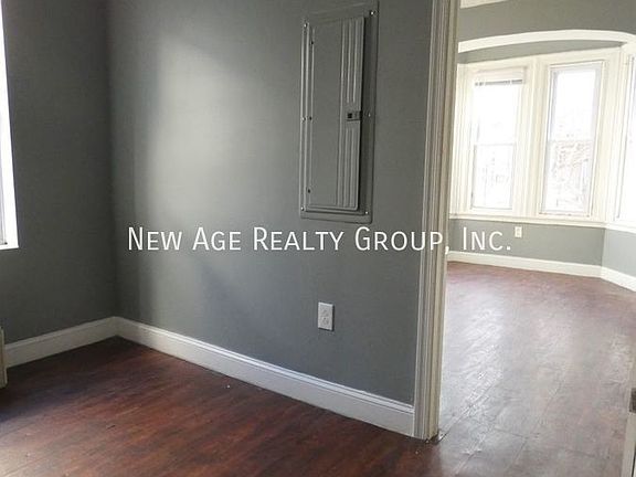 5th image of 4030 Green St #2