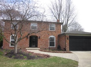 1942 Stoney Cv, Troy, MI 48085