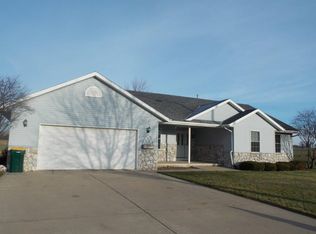 1200 Cheyenne Ct, Fort Atkinson, WI 53538