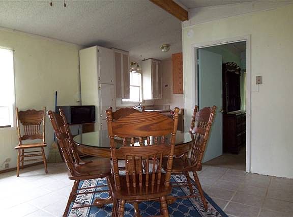 5th image of 606 Gravel Dr