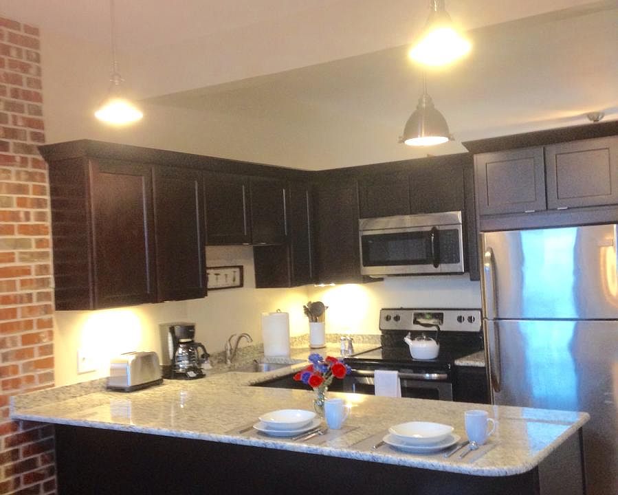 1st image of 18 Saint Louis Pl #Pearl