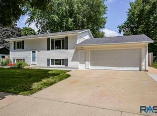 4204 E Shellynn Dr, Sioux Falls, SD 57103