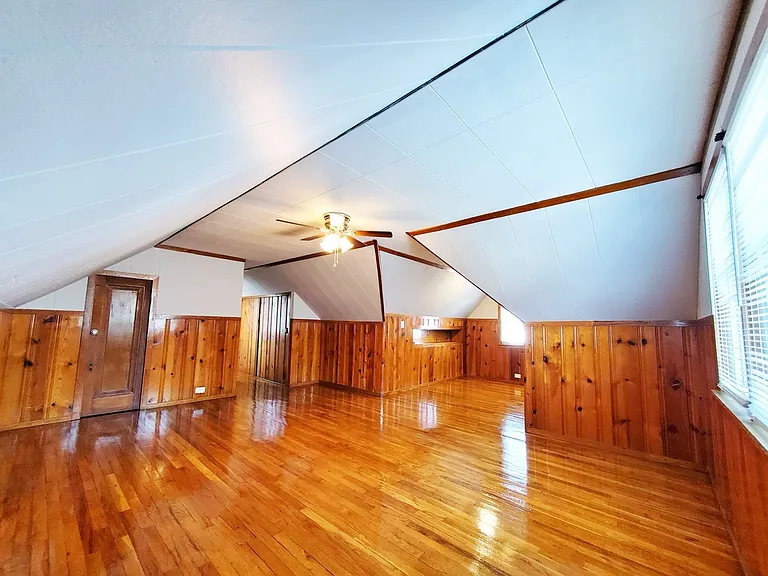 18512 Lewis Dr — Photo 18