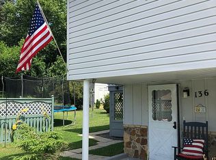 136 Manor Rd, Delmont, PA 15626