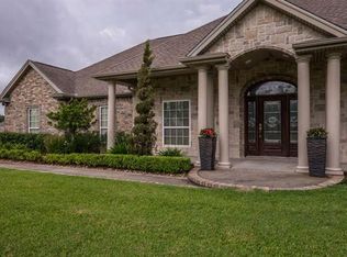 8875 Taylor Cir, Orange, TX 77630