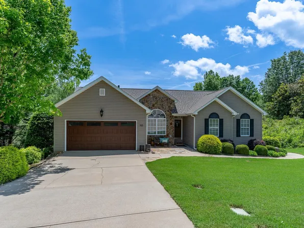 315 Winding Brook Ct, Greenville, SC 29617