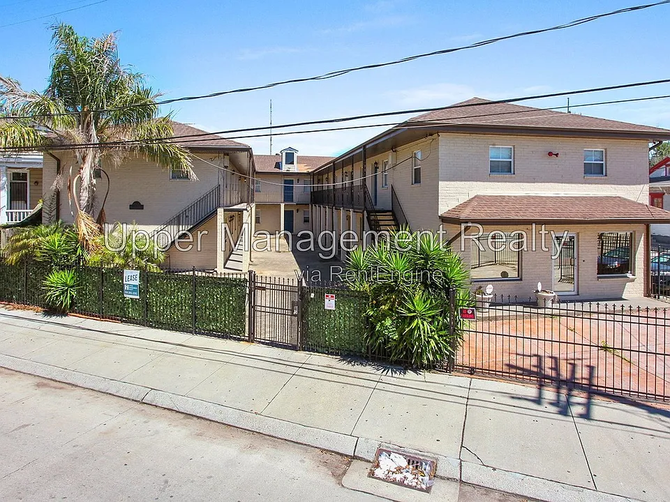 803 Felicity St #13