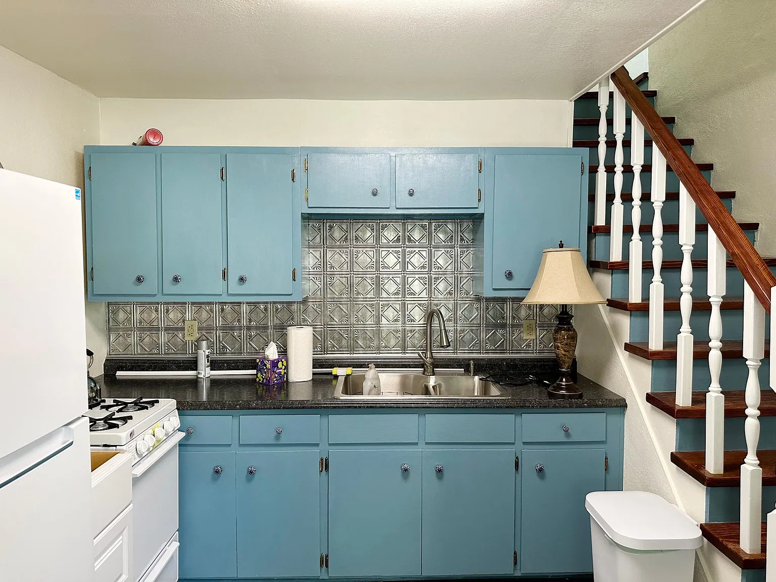919 Tilden St — Photo 4
