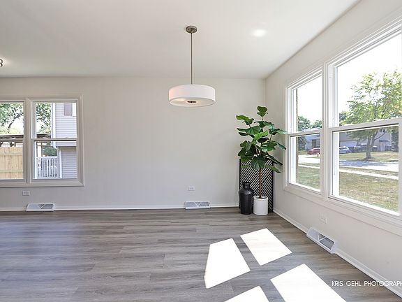 5th image of 2724 Jacquelyn Ln