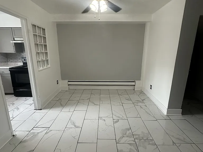2333 Rustic Rd #4 — Photo 6