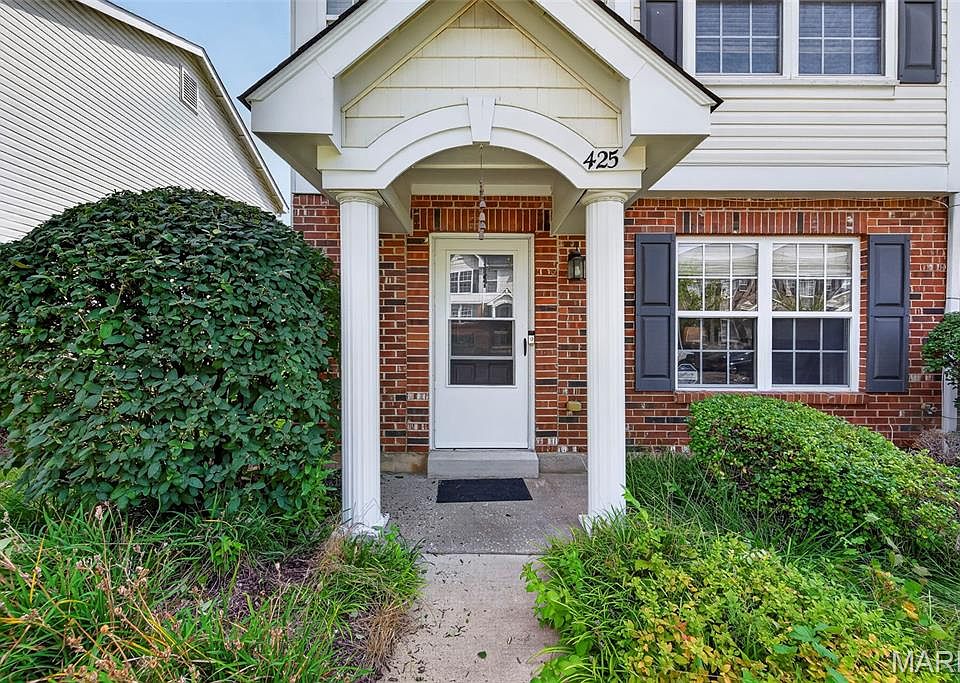 1st image of 425 Wild Oak Dr