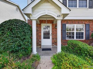 425 Wild Oak Dr, O'Fallon, MO 63368
