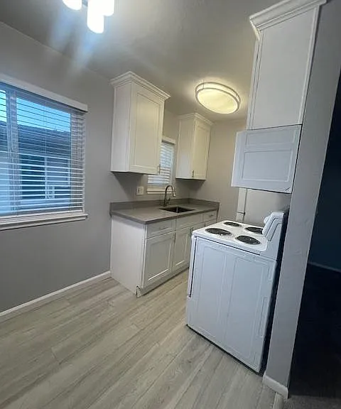 4770 Hamilton Ave #7 — Photo 4