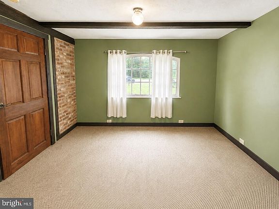 5th image of 11649 Smith Hollow Rd