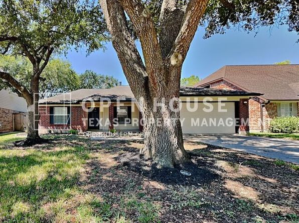 2510 Foxden Dr