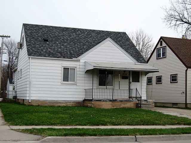1st image of 26724 Osmun St