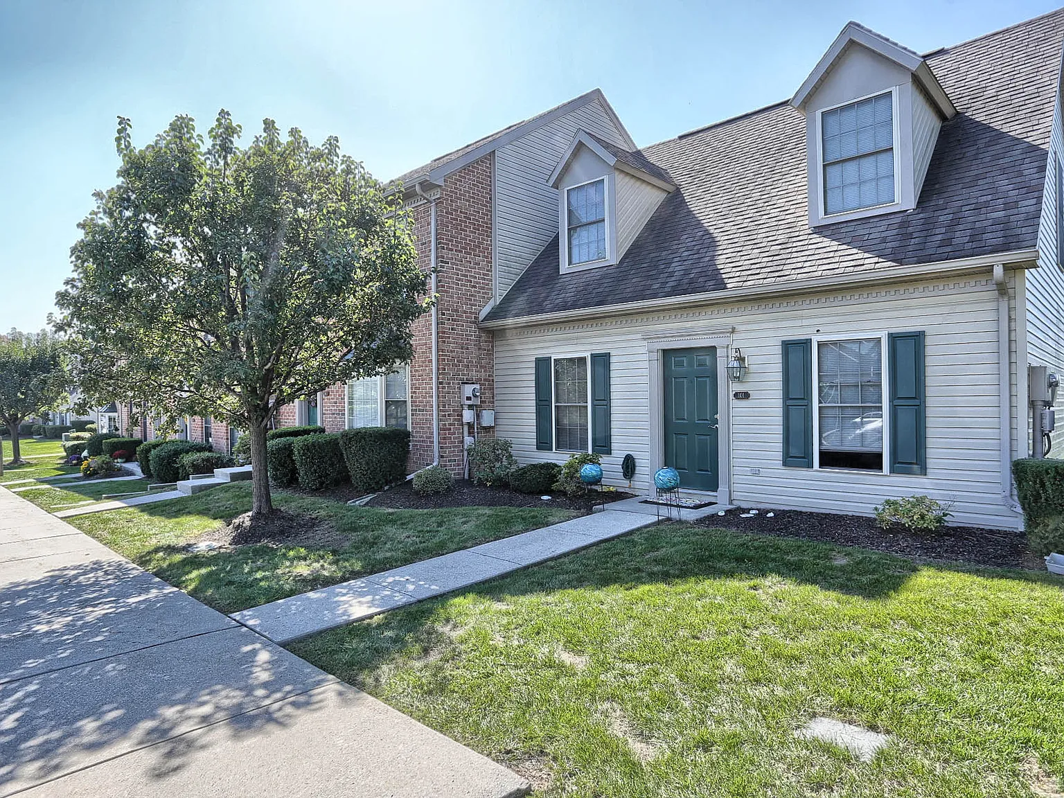 Timber Ridge Town Homes — Photo 4