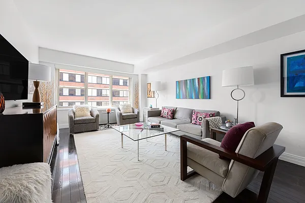Sold by Compass | media 2