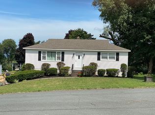 3 Grove St, Troy, NY 12180