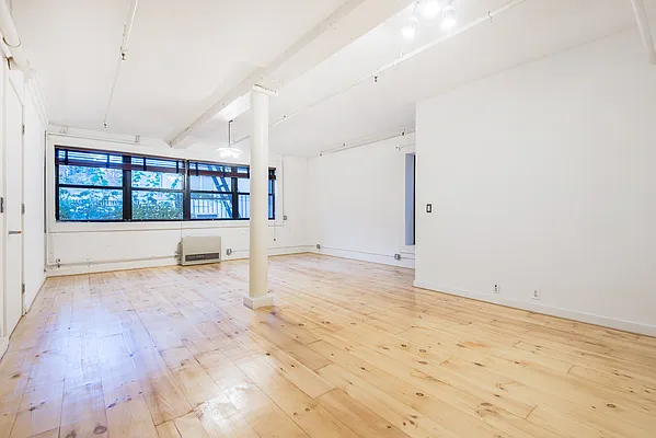 Rented by Brick&Mortar | media 17