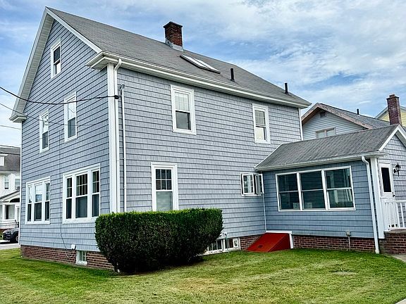 3rd image of 148 Madison St