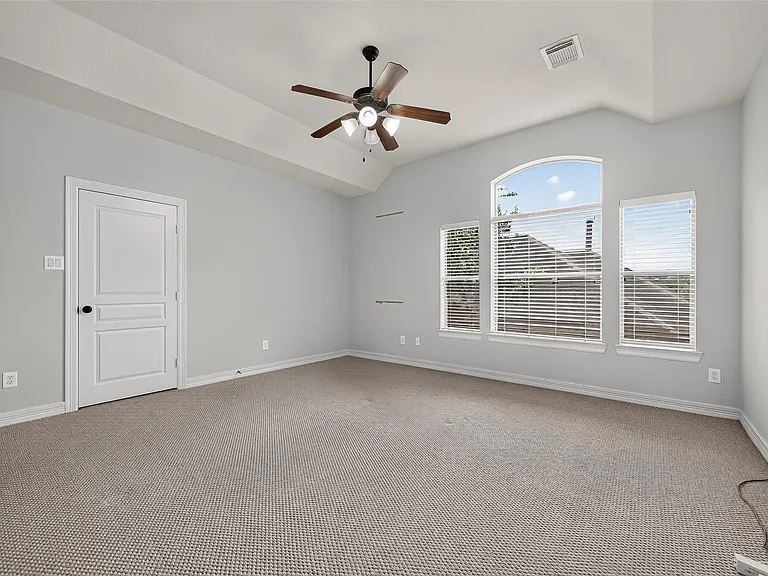 8602 Two Sisters Ct — Photo 31