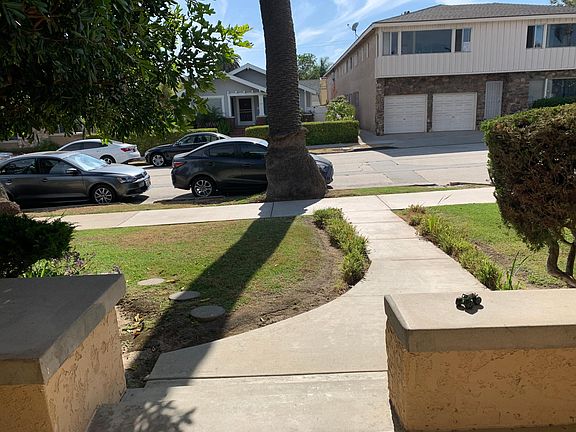 4th image of 232 1/2 Grand Ave