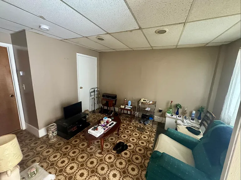 503 N State St #1 — Photo 8